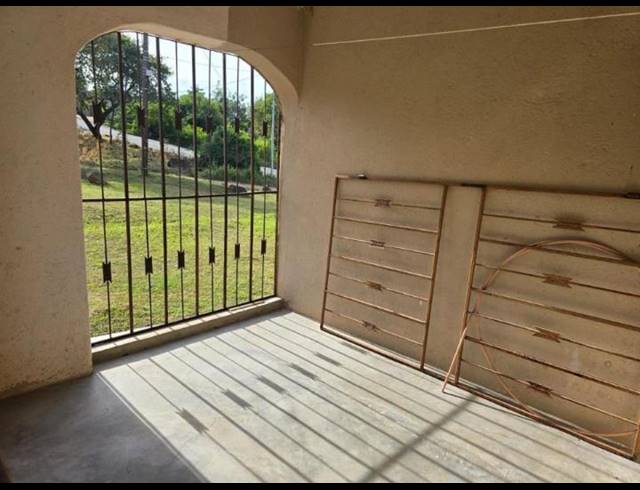 3 BEDROOM HOUSE FOR SALE IN HAZYVIEW